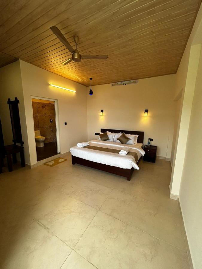 Wild Elephant Resort Kallar Vattiyar Exteriör bild