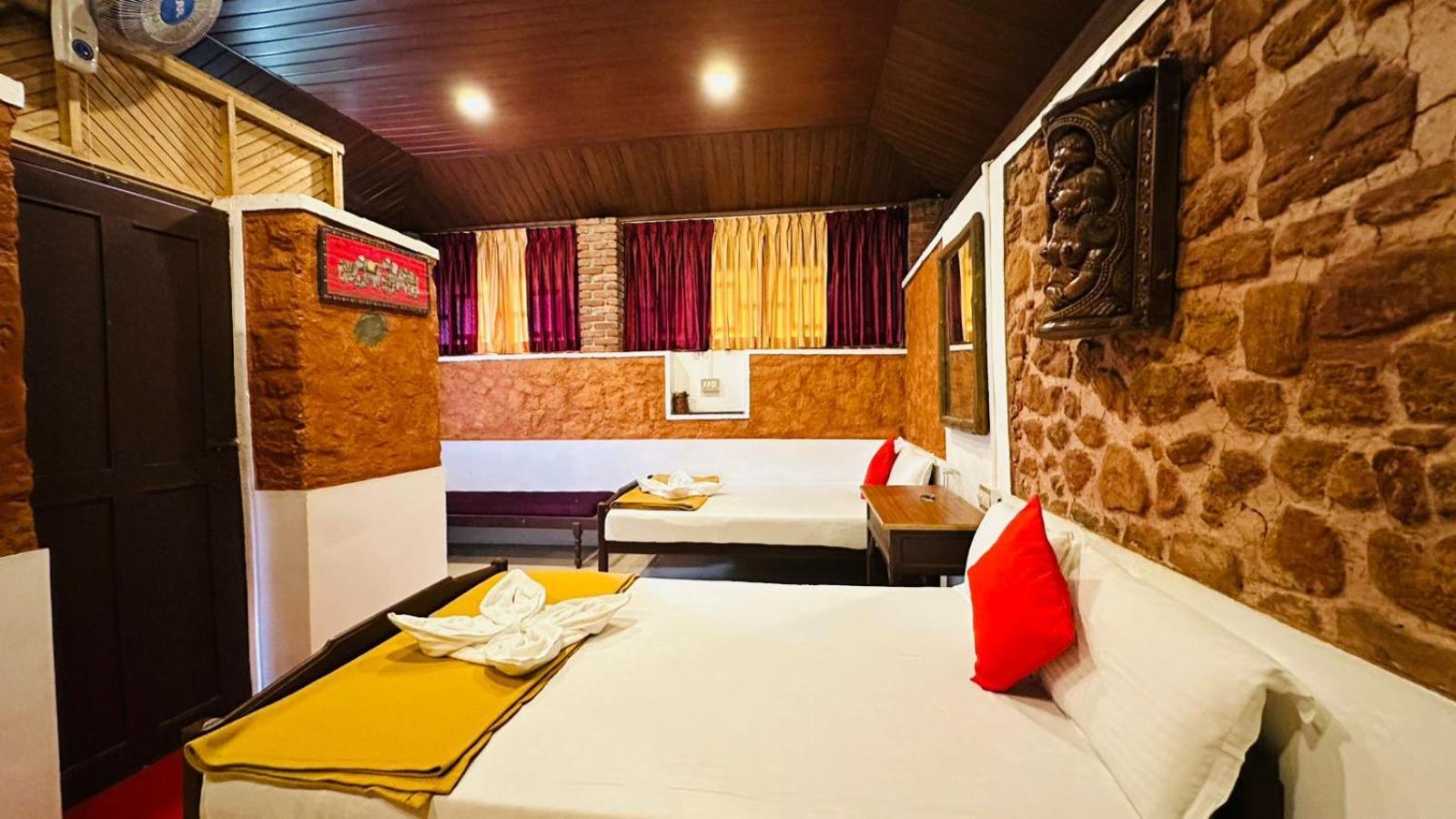 Wild Elephant Resort Kallar Vattiyar Exteriör bild