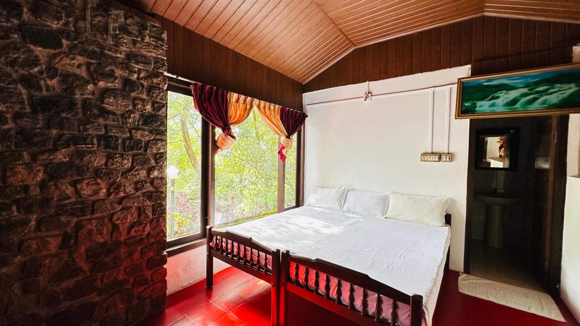 Wild Elephant Resort Kallar Vattiyar Exteriör bild